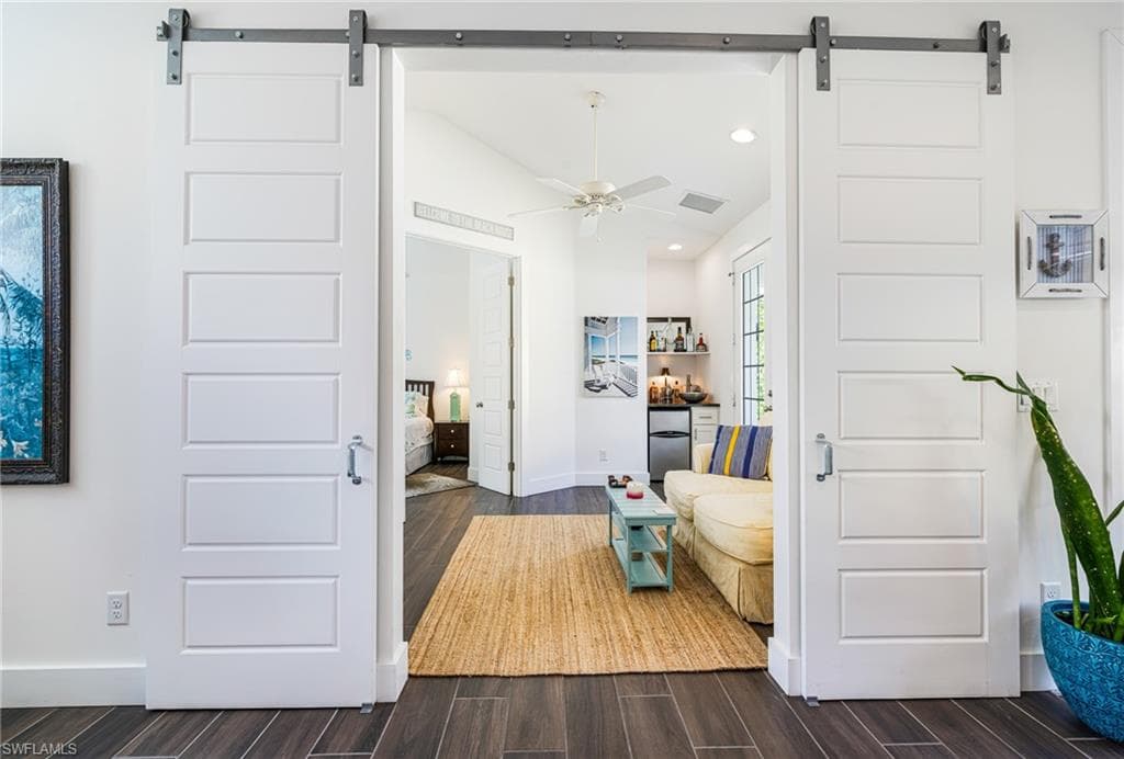 2974 Van Buren AVE-18