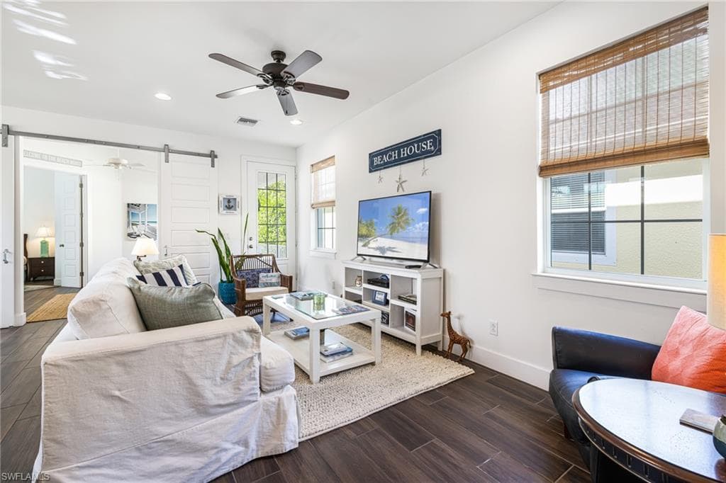 2974 Van Buren AVE-11