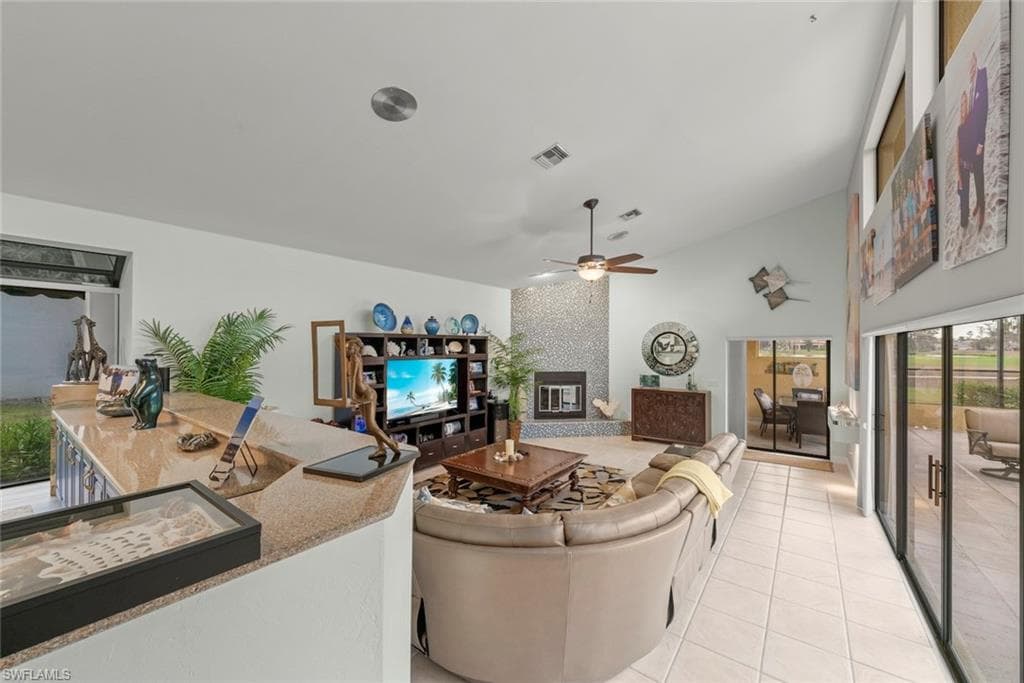 15228 Fiddlesticks BLVD-6