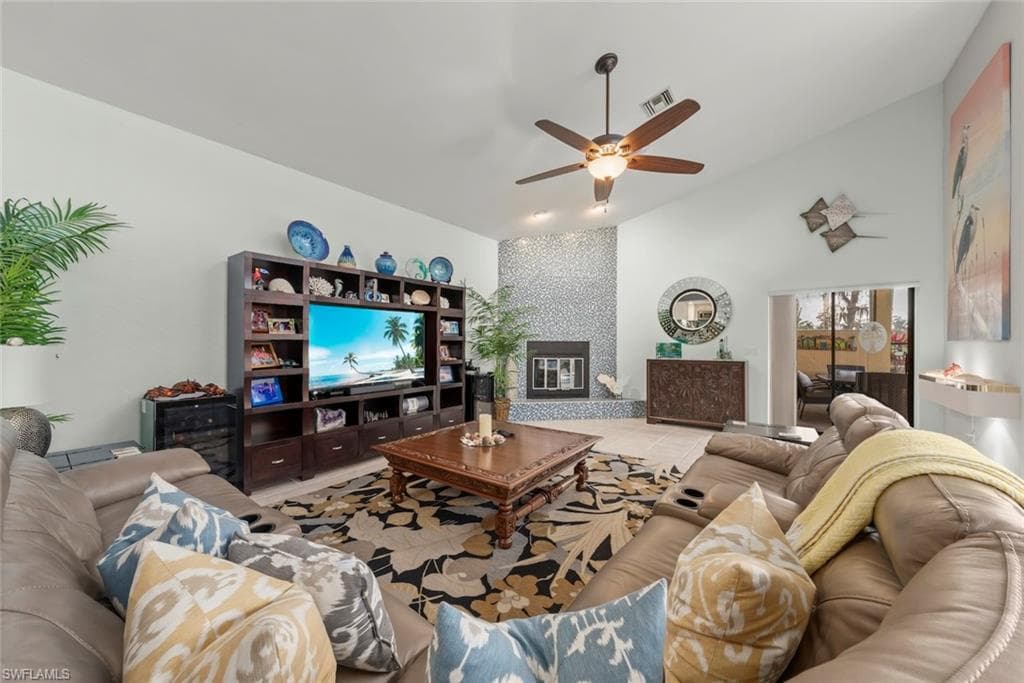 15228 Fiddlesticks BLVD-41