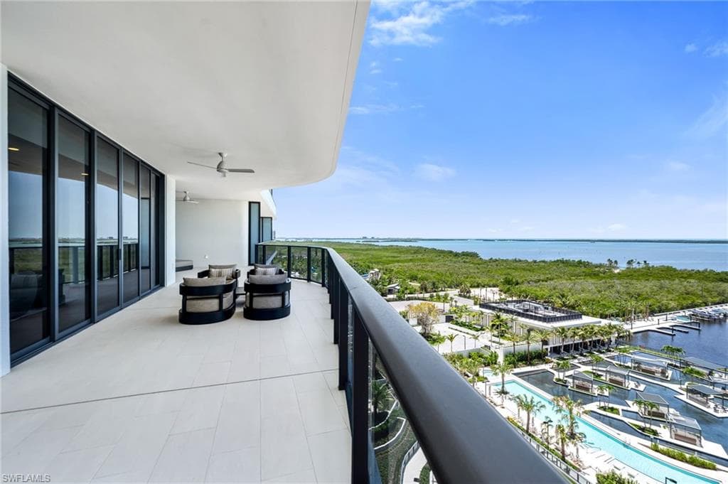 5100 Seagrass BLVD 802-23