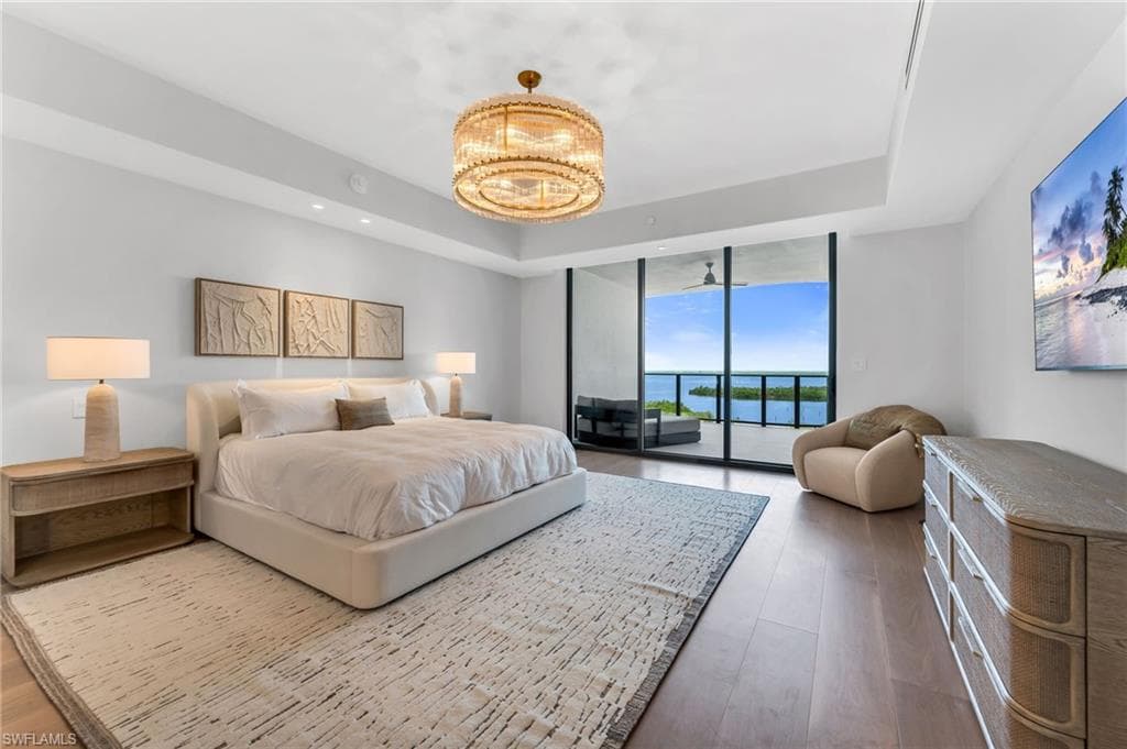 5100 Seagrass BLVD 802-9