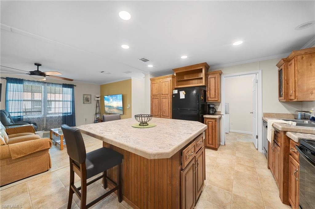 27472 Rue Viauv AVE-8
