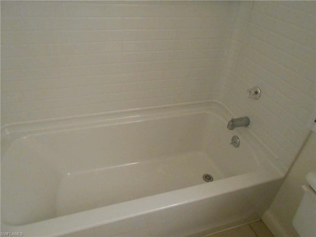 404 Joel BLVD-24
