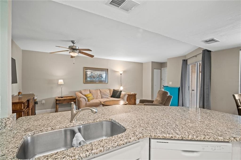 3120 Seasons WAY 306-8