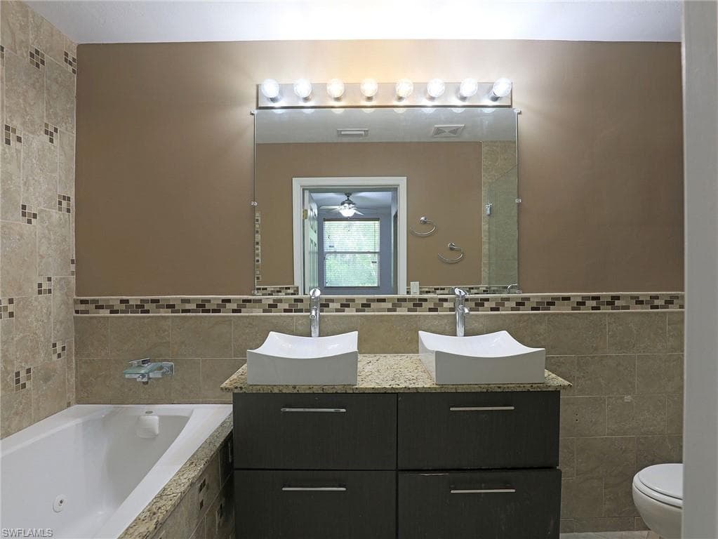 4191 Bellasol CIR 514-15