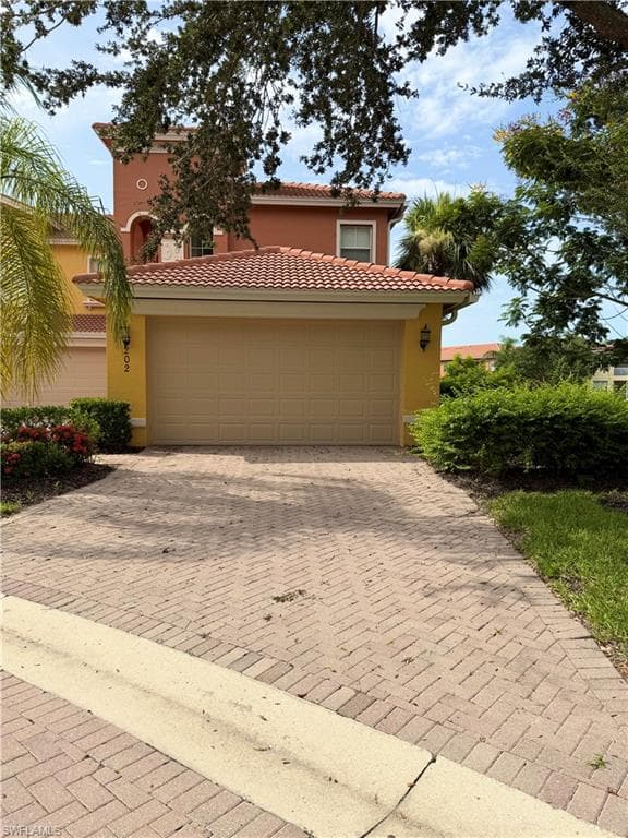 7060 San Lorenzo CT 202-2