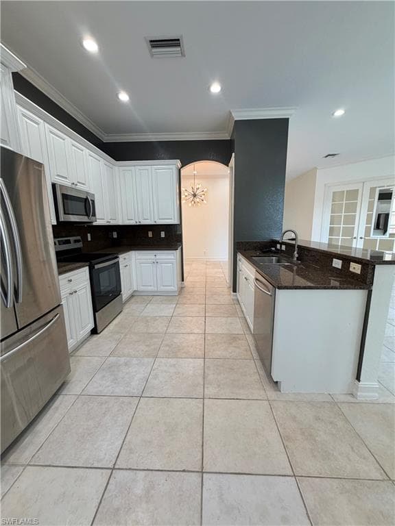 7060 San Lorenzo CT 202-12
