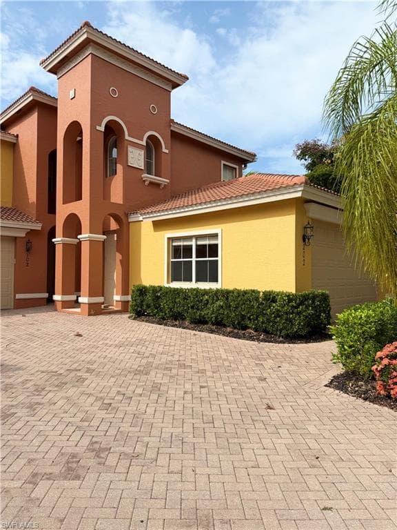 7060 San Lorenzo CT 202-1