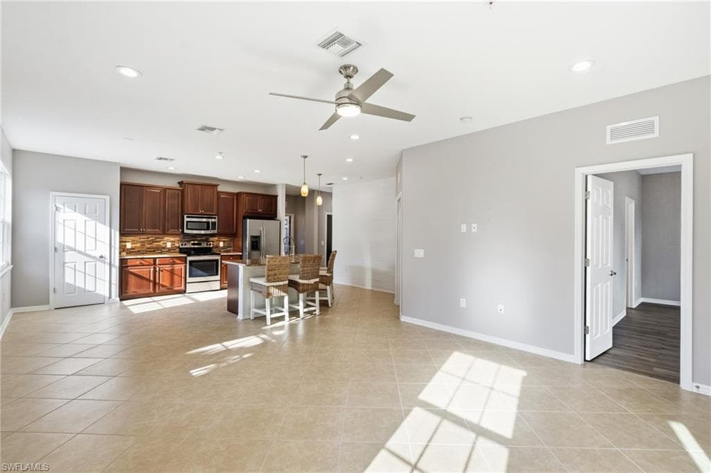 18261 Creekside Preserve LOOP 202-14