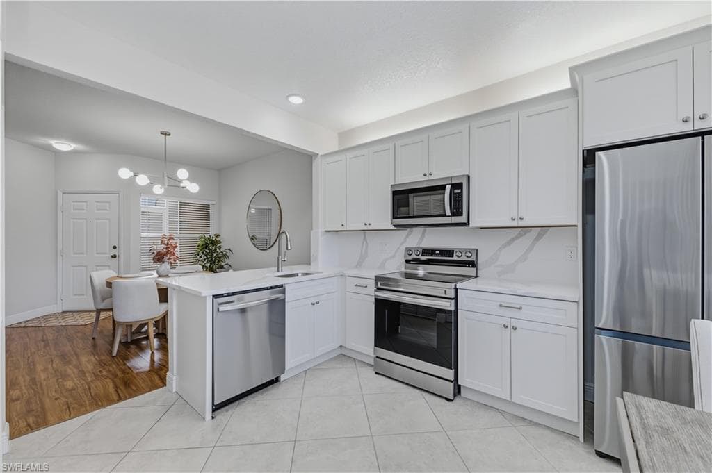 347 Emerald Bay CIR S3-7