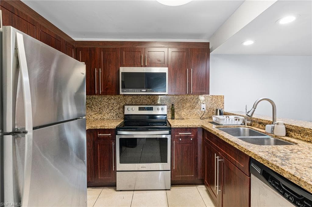 161 Santa Clara DR 10-10