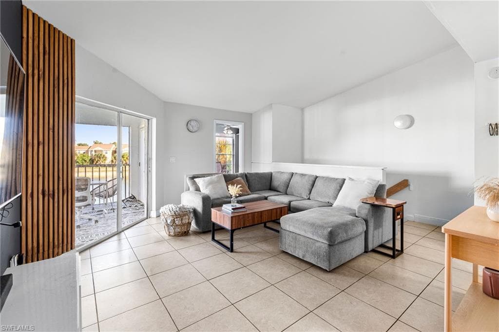 161 Santa Clara DR 10-8