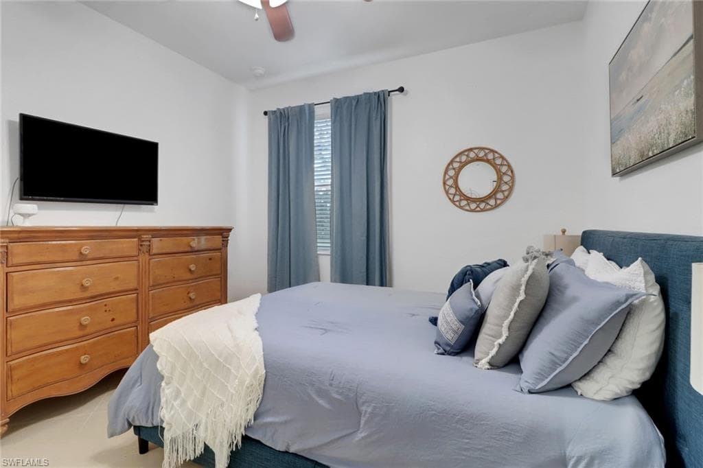 11295 Red Bluff LN-15