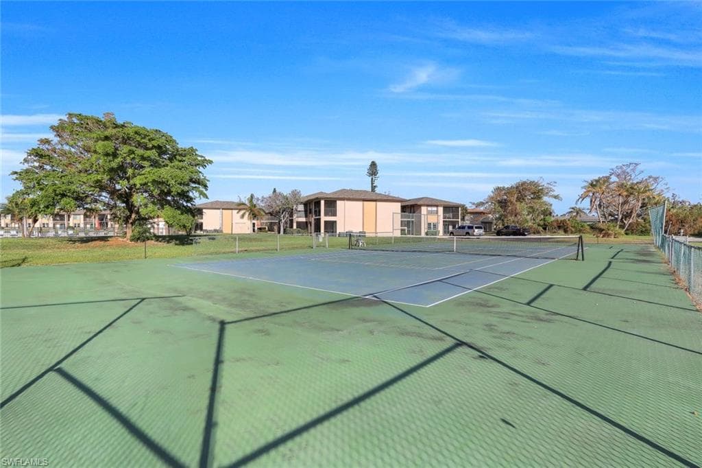 16881 Davis RD 624-18
