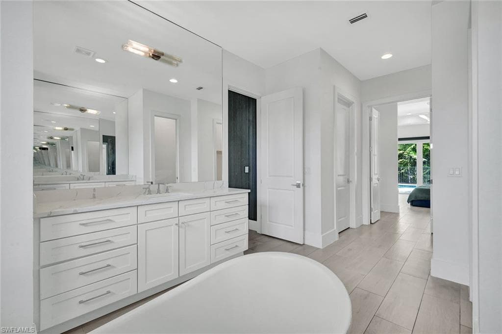 27085 Serrano WAY-16