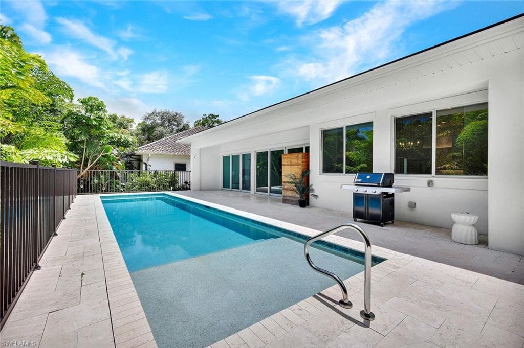 27085 Serrano WAY-26