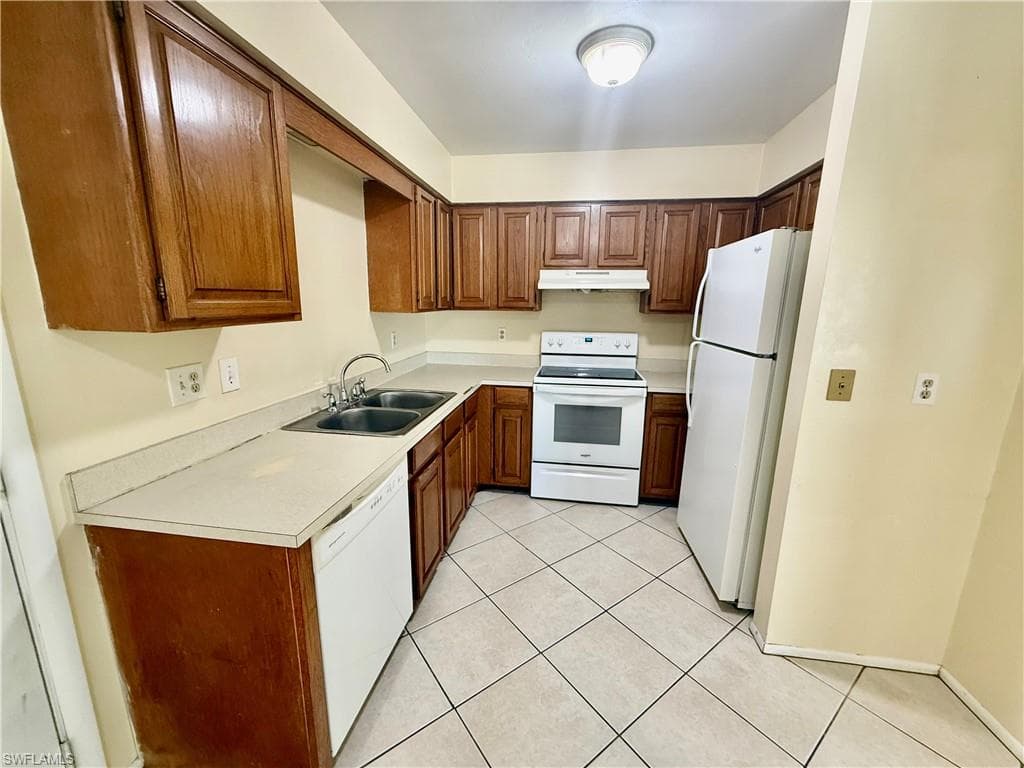 516 Parkside ST-11