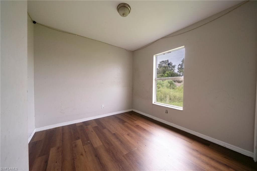 5520 5th AVE-5