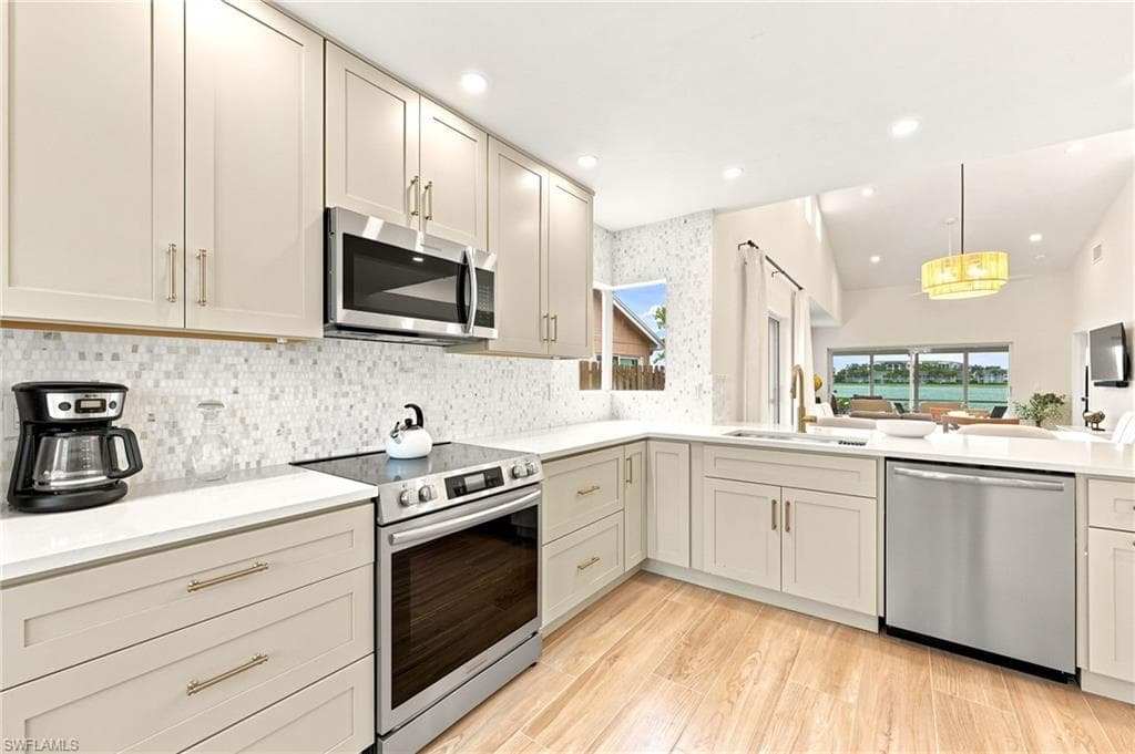 2604 Sailors WAY 120-12