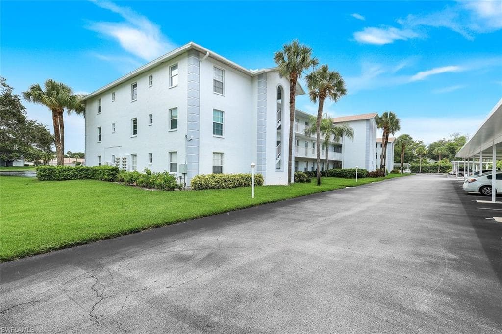 9580 Victoria LN 205-25