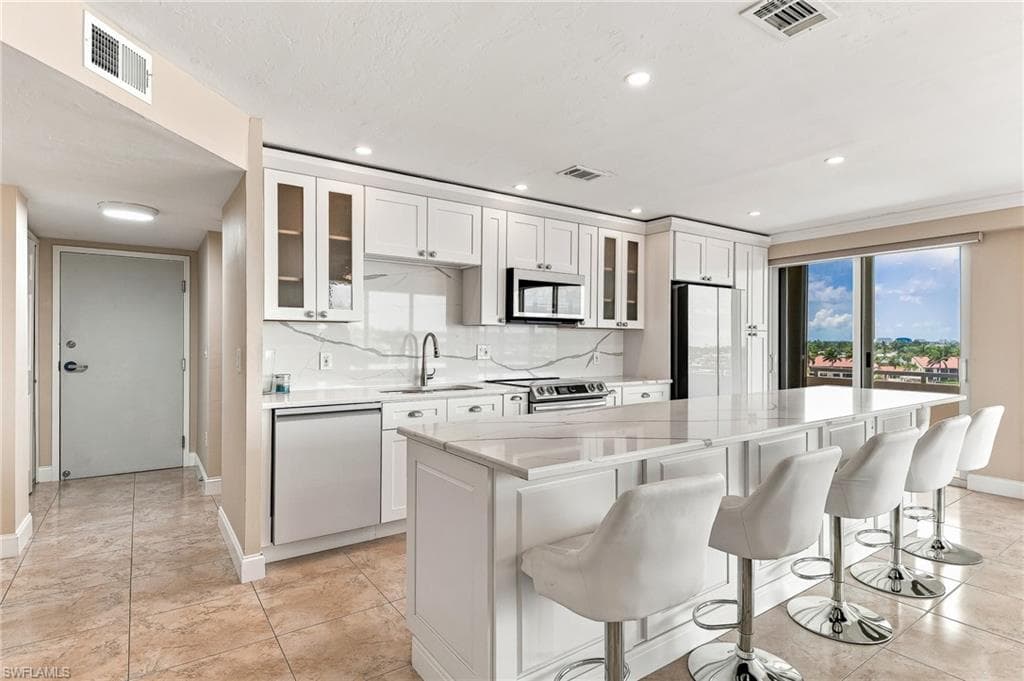 4807 Sunset CT 501-2