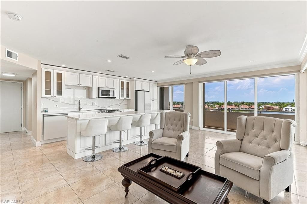 4807 Sunset CT 501-6