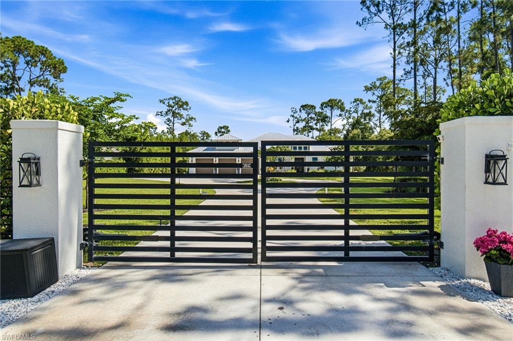 5737 Hidden Oaks LN-7