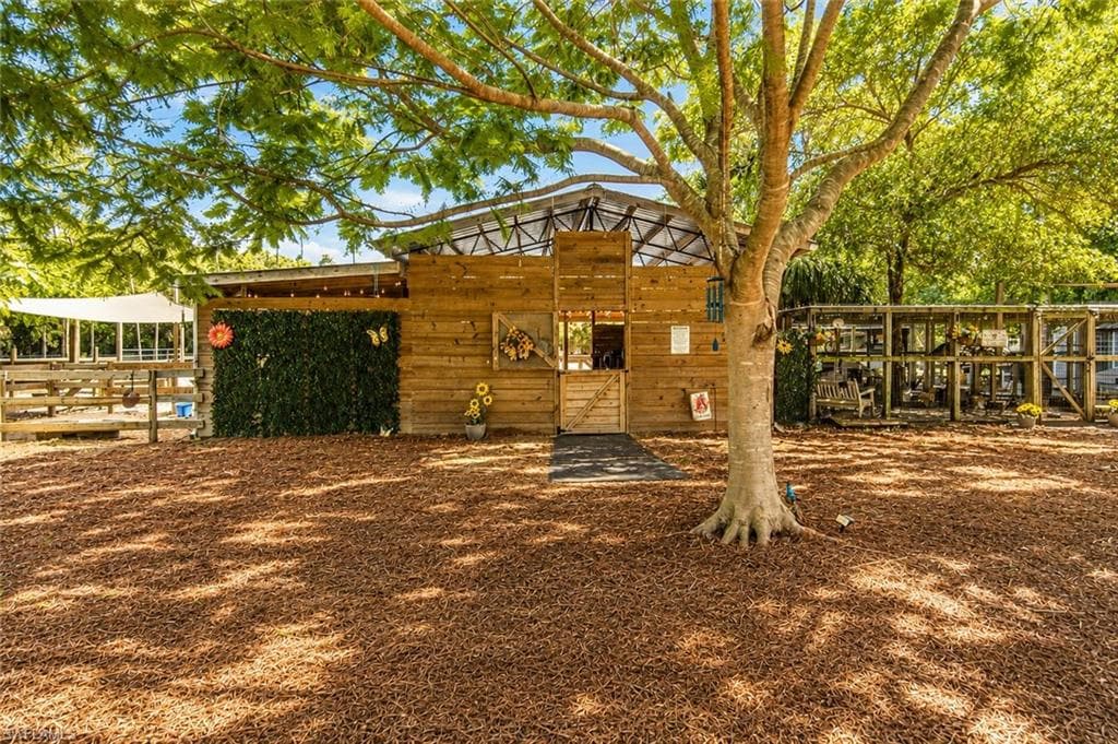 5737 Hidden Oaks LN-9