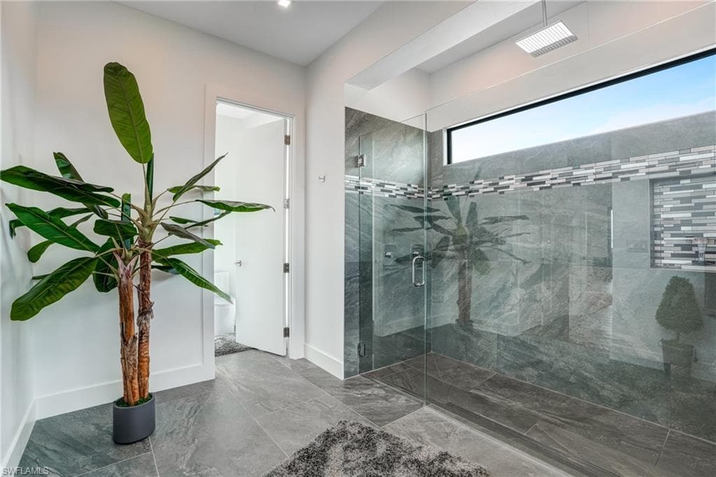 6390 River Club CT-23