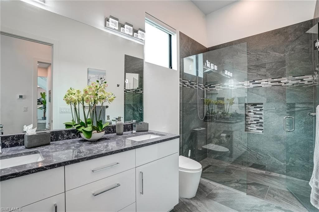 6390 River Club CT-32