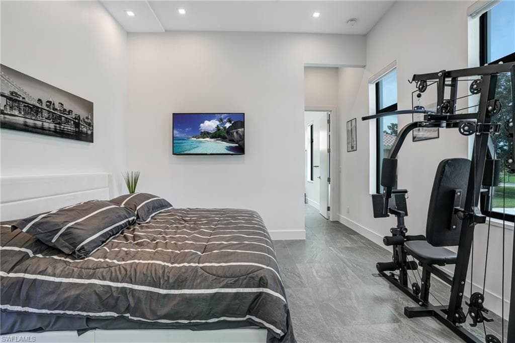 6390 River Club CT-28