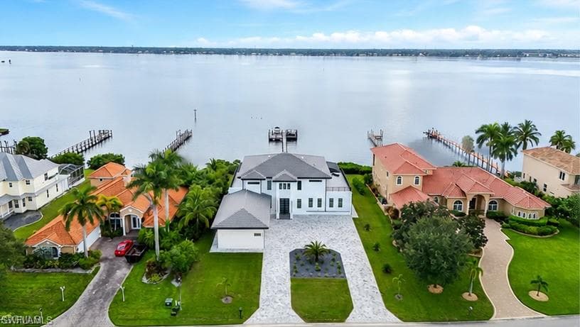 6390 River Club CT-5