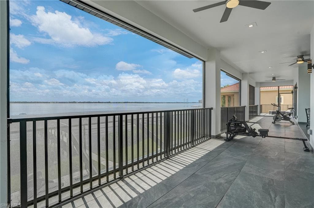 6390 River Club CT-34
