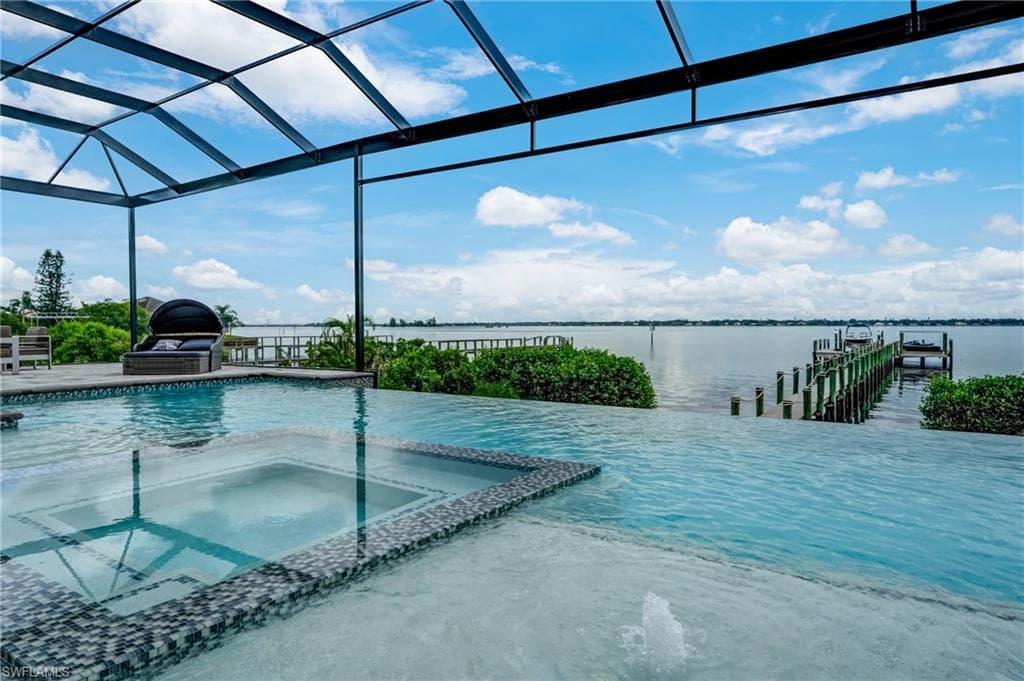 6390 River Club CT-41