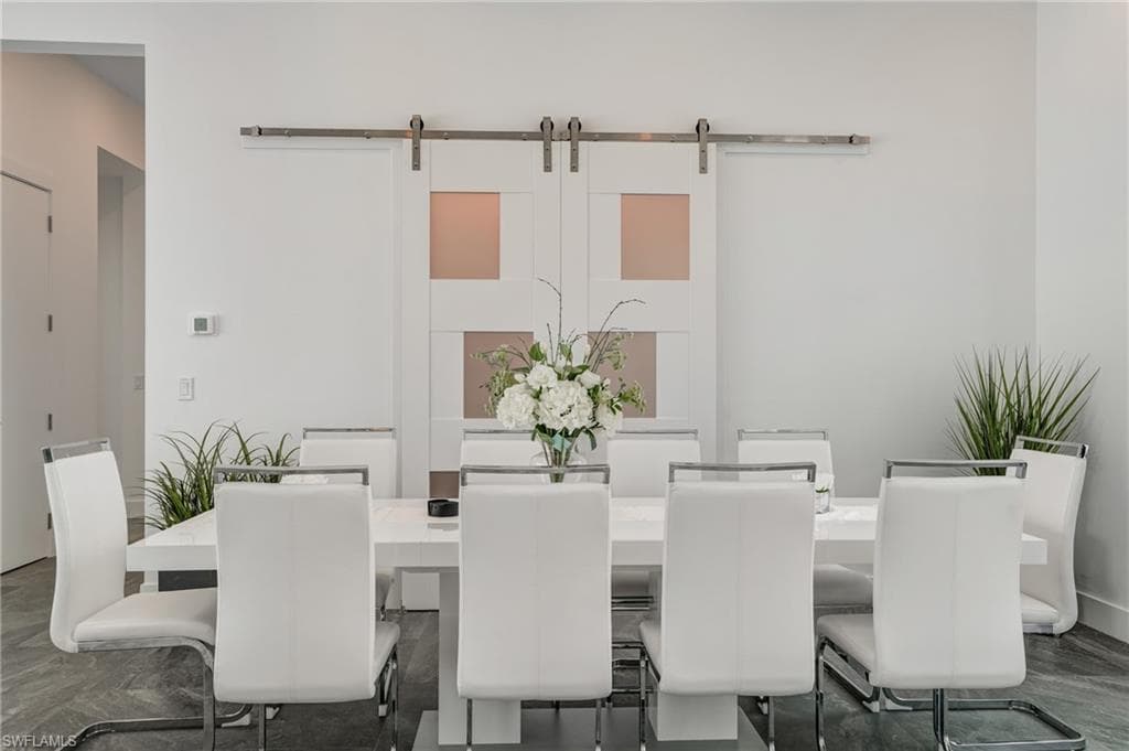 6390 River Club CT-11
