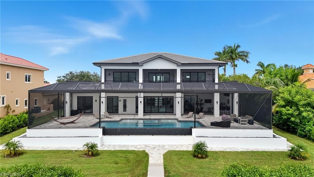 6390 River Club CT-44