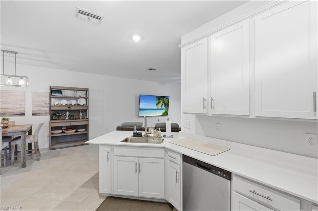 2228 Dragonfruit WAY-9