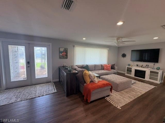 4431 N Pacific CIR-4