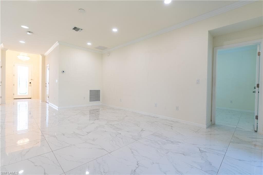 3669 Crimson LN-16