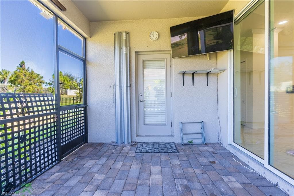 3669 Crimson LN-36