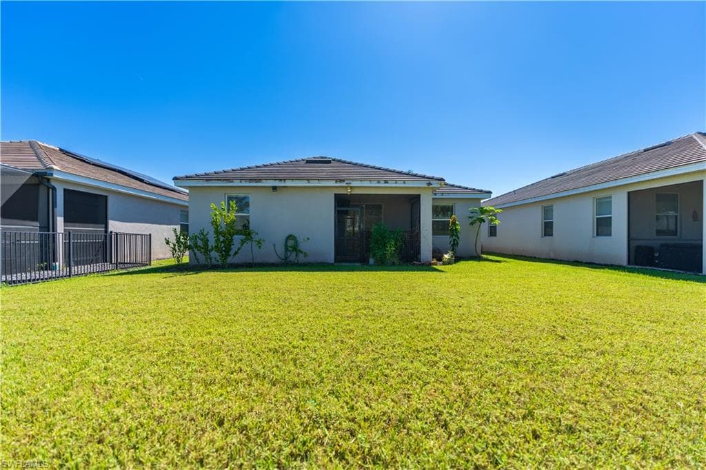 3669 Crimson LN-39