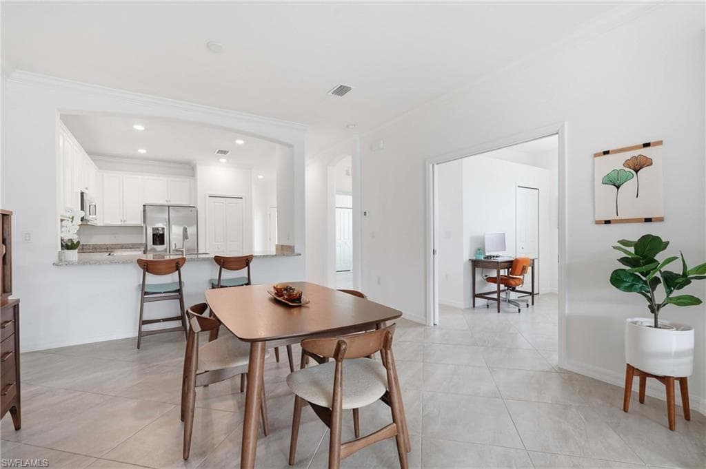 1689 Alameda DR-9