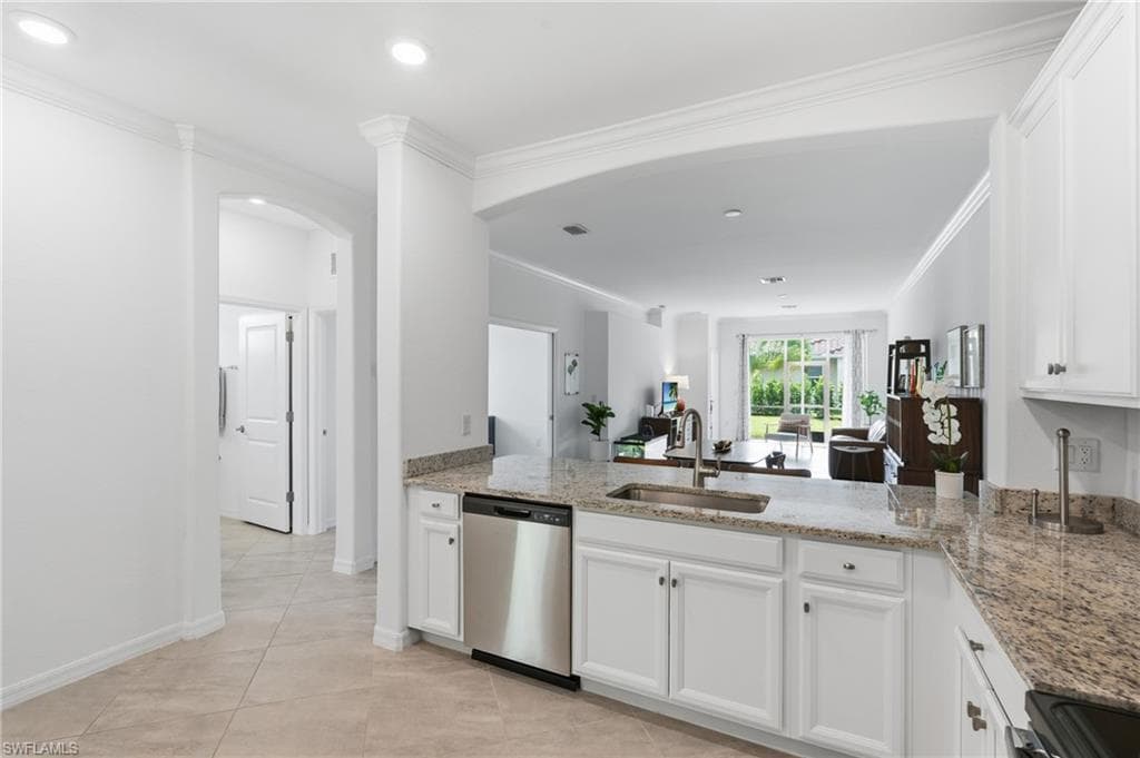 1689 Alameda DR-15