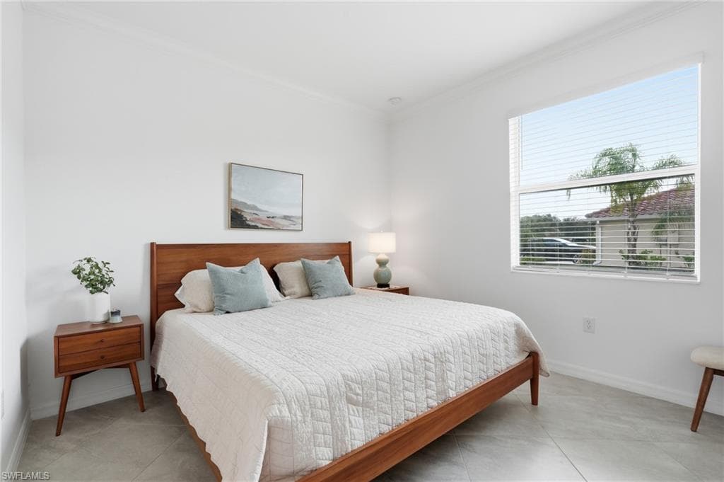 1689 Alameda DR-19