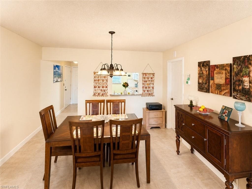 1453 Saddle Woode DR 5E-7