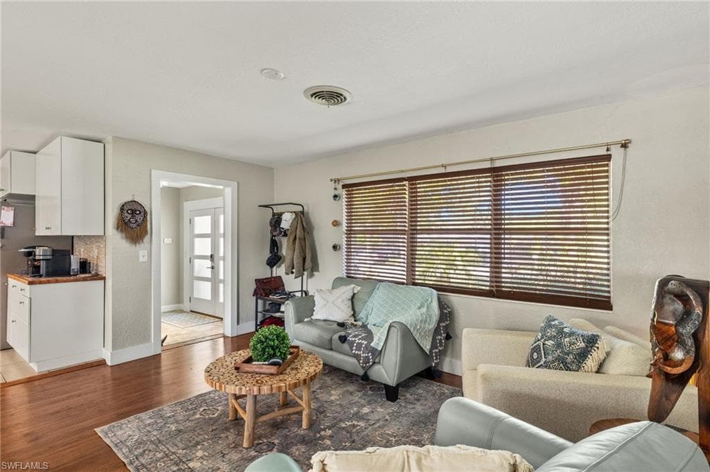 1262 Carlene AVE-5