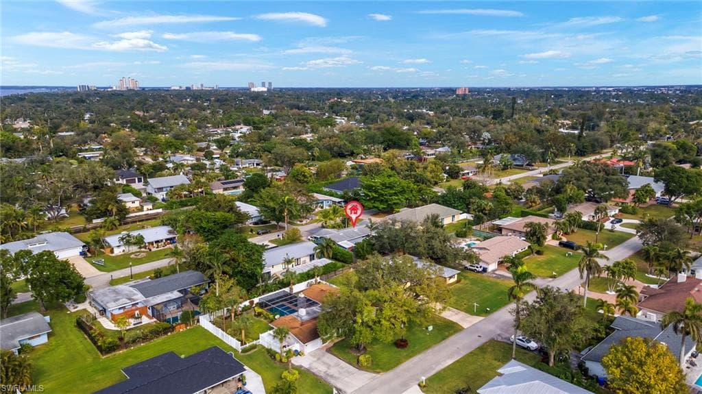 1262 Carlene AVE-33