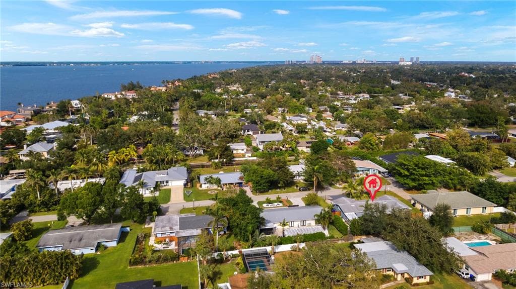 1262 Carlene AVE-35