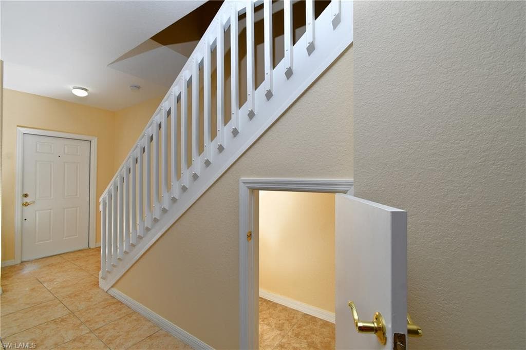 8585 Athena CT-7
